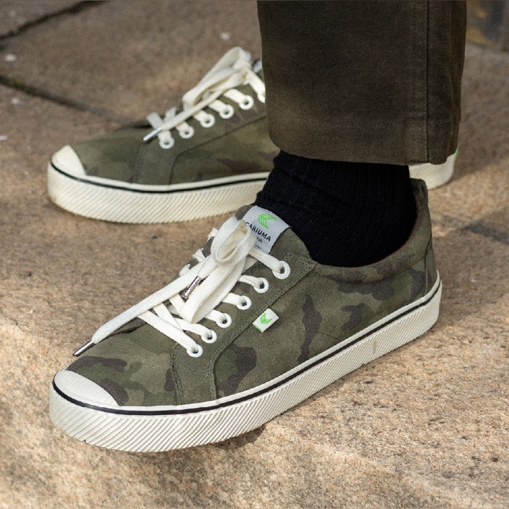 Cariuma OCA Low Stripe Sneakers Womens 8.5/ Mens 7 Green Camo Suede Print Shoes